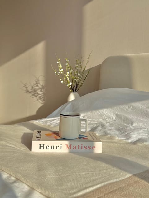 Property building, Bed