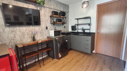 Kitchen or kitchenette, minibar, pet friendly, stove