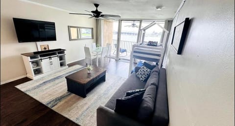 Luxury Lakefront Escape on Lake Conroe Apartment in Lake Conroe