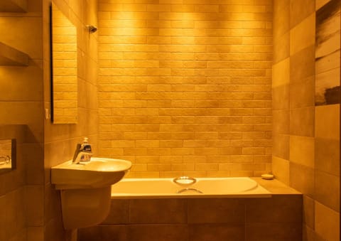 Duży pokój w mieszkaniu wspólnym z balkonem i miejscem parkingowym Vacation rental in Gdansk