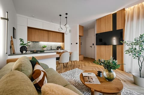 TV and multimedia, Kitchen or kitchenette, Living room