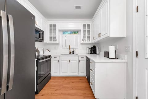 5 Beds 4 Bdrm 4 Bath 2 Laundry Rooms House in North Augusta