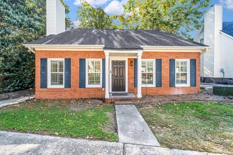5 Beds 4 Bdrm 4 Bath 2 Laundry Rooms House in North Augusta
