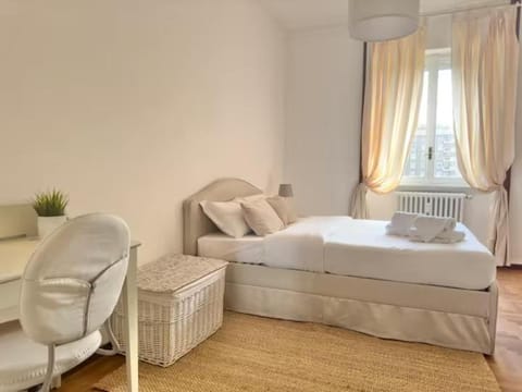 solari apartment design district- 4 mega siute House in Milan