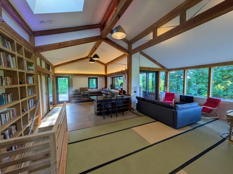 Library, Living room, Seating area