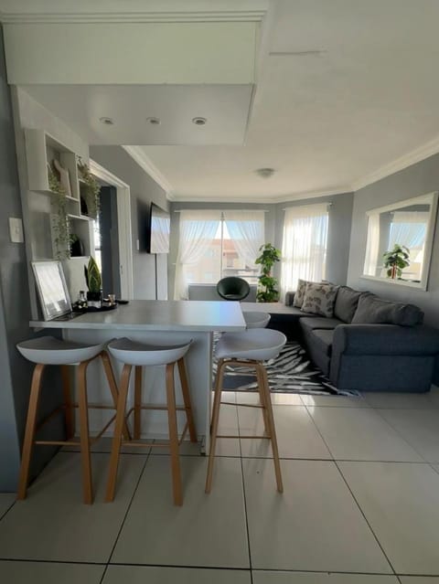 TV and multimedia, Living room, Dining area