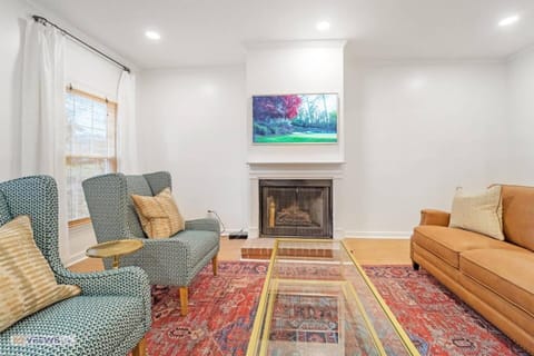 5 Beds 4 Bdrms 3 Bath 2 Kitchens 2 Laundry Rooms House in North Augusta