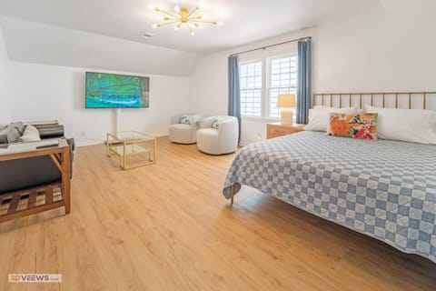 5 Beds 4 Bdrms 3 Bath 2 Kitchens 2 Laundry Rooms House in North Augusta