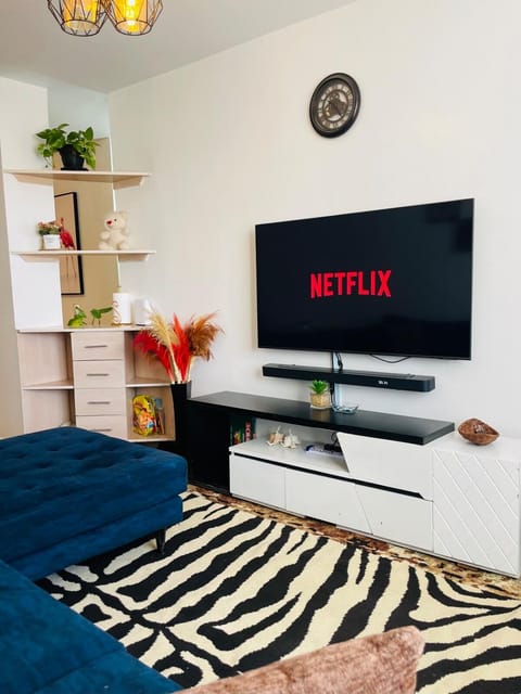 Communal lounge/ TV room, TV and multimedia