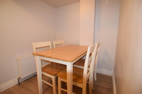 2 Bedroom City Centre Victorian House Apartment in Belfast