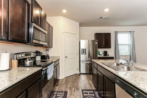 Hartsfield Dream Escape House in Union City