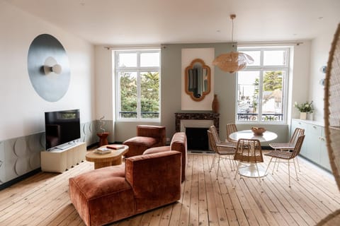 Living room, Sea view