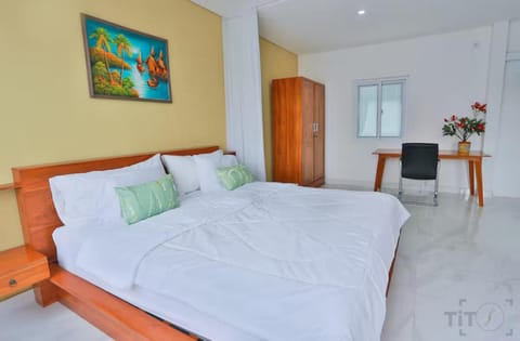 Serenity Twin Canggu, Deluxe Suite 202 Apartment in North Kuta