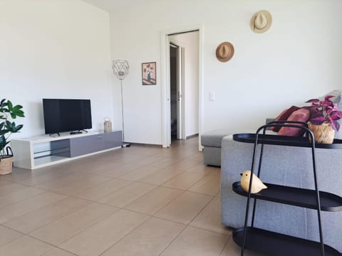 Mola Apartments Lugano by Quokka 360 - Terrace and Parking Apartment in Lugano