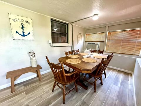 Relax Explore Boat Parking & Fenced yard House in Lecanto