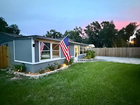 Relax Explore Boat Parking & Fenced yard House in Lecanto