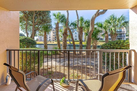 Day, Natural landscape, View (from property/room), Balcony/Terrace