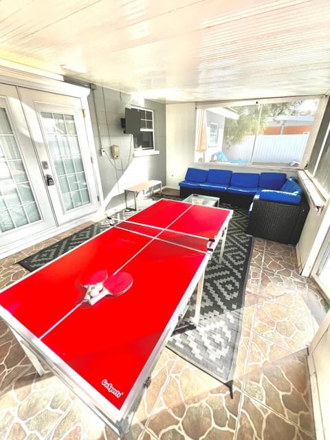 Family 3BR St Pete Home Heated Pool 5 Min To Beaches House in Bay Pines