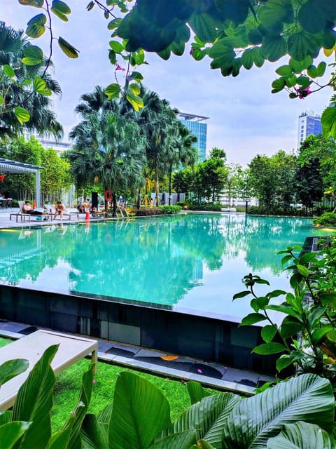 Swimming pool, Swimming pool