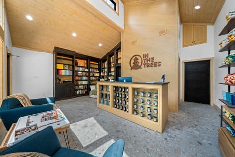 "In the Trees" Treehouse Resort House in Hot Springs