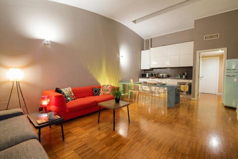 Kitchen or kitchenette, Living room, Seating area, Dining area, oven, pet friendly, stove