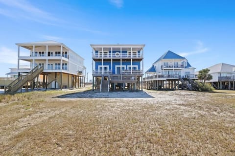 Family Beachfront 5BR Home On Dauphin Island Hot Tub House in Dauphin Island