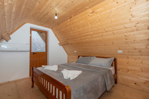 Bujtina Malsori, Theth Bed and Breakfast in Montenegro