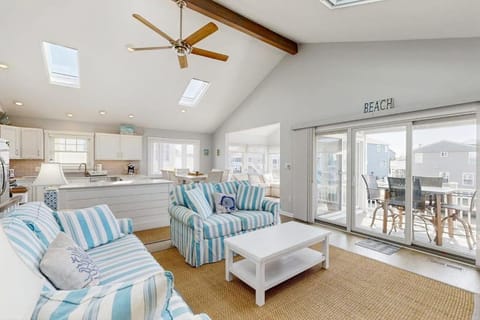 Town of South Bethany - 142 Layton Dr - The Lighthouse House in South Bethany