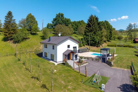 Property building, Spring, Natural landscape, Garden, Swimming pool