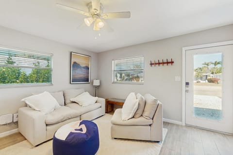 Soulace 444 A House in Naples Park