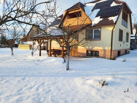 Property building, Winter