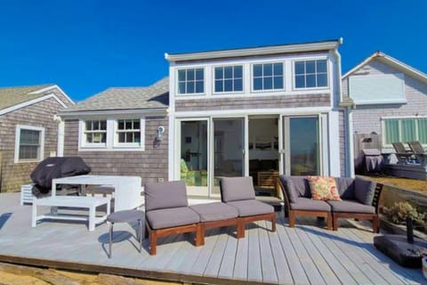 Seas The Day House in North Truro