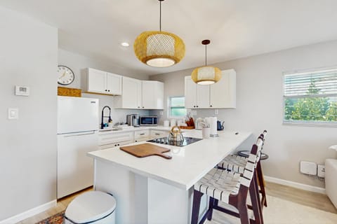 Soulace 444 A& B Master House in Naples Park