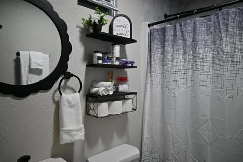 Tiny Space, Big Comfort Apartment in Lake Magdalene