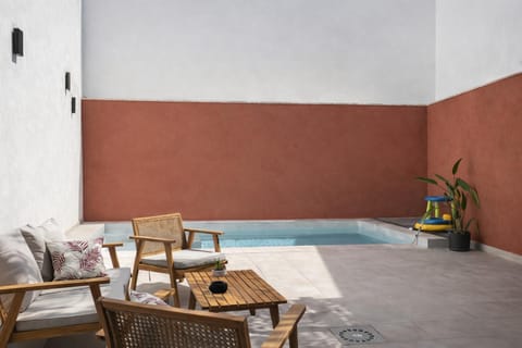 Patio, Swimming pool