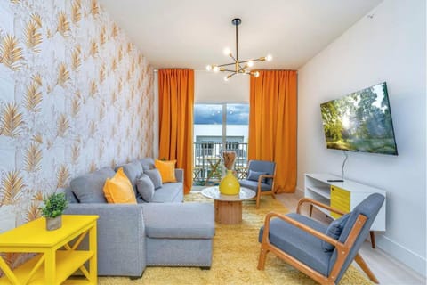 Communal lounge/ TV room, TV and multimedia, Living room