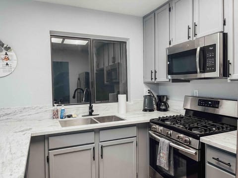 Cozy 2 bedroom 2 baths home House in North Highlands