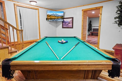 Airy Alto Escape Deck Games Views House in Alto