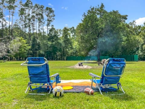 Cabin Retreat on 8 Acres High Springs FL Cabin in Florida