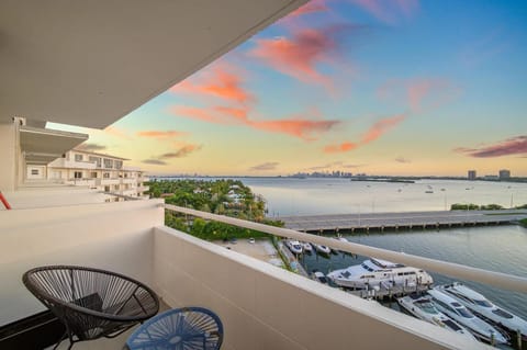 View (from property/room), City view, Sea view