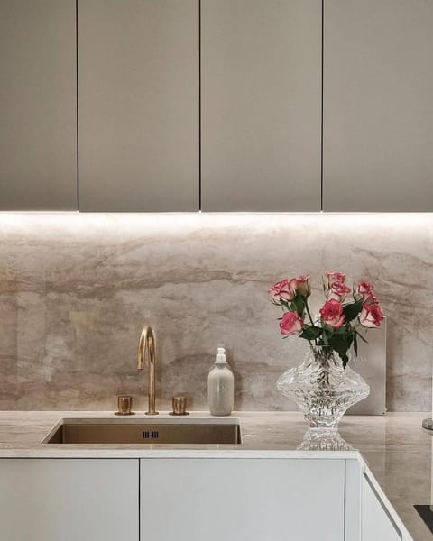 Hanza Tower DELUXE FAMILY 22 Pool & SPA Apartment in Szczecin