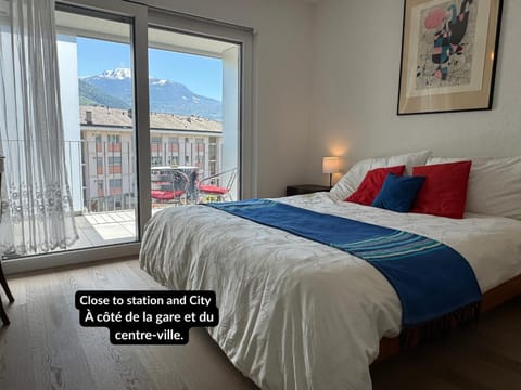Bed, Bedroom, Mountain view