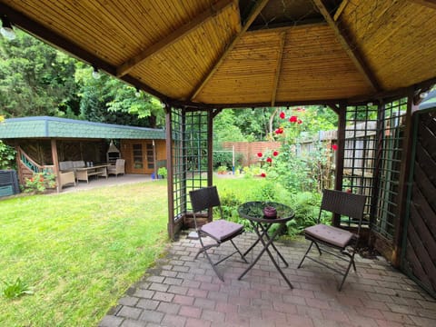 Garden, Dining area, Garden view