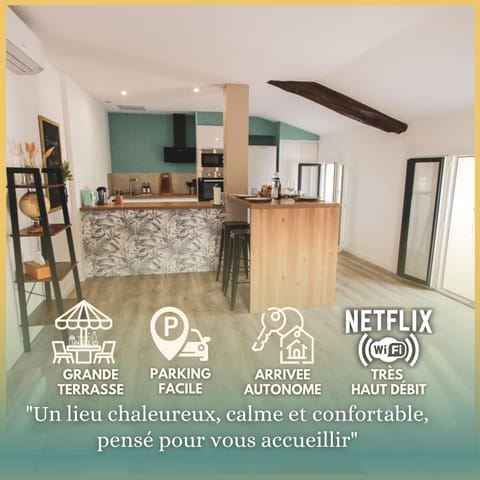 View (from property/room), Kitchen or kitchenette, Lounge or bar, Dining area, Text overlay