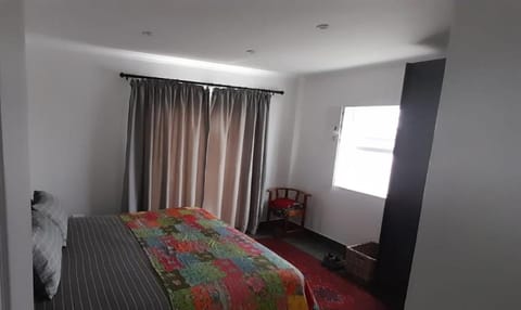 West Coast Cozy I Near Golden Mile & Beach Vacation rental in Western Cape