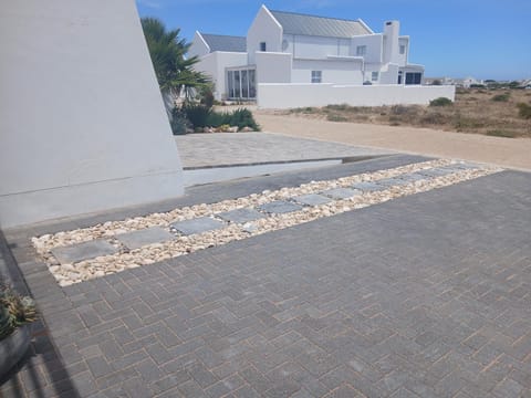 West Coast Cozy I Near Golden Mile & Beach Vacation rental in Western Cape