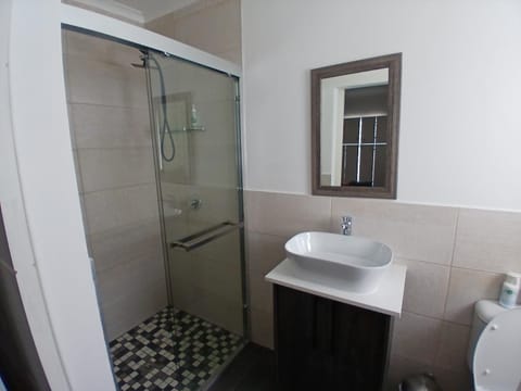 West Coast Cozy I Near Golden Mile & Beach Vacation rental in Western Cape