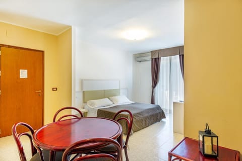 Bed, Living room, Bedroom