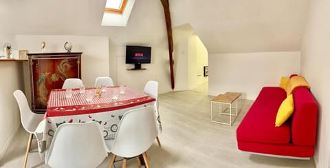 T3 Cosy & Spacieux, Gare à 1min, Disneyland 15min Apartment in Île-de-France