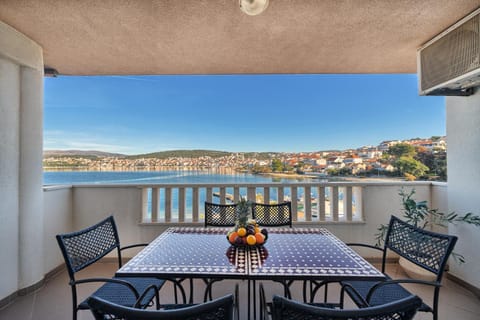 Balcony/Terrace, Beach, Sea view, Sunrise